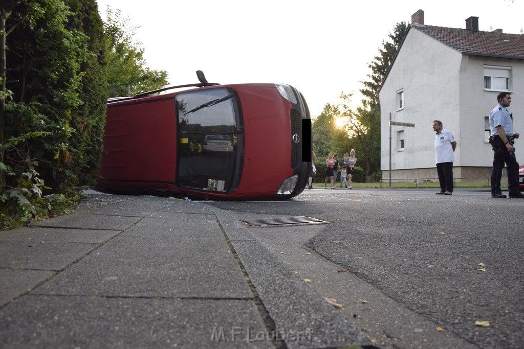 VU Koeln Porz Gremberghoven Auf dem Streitacker Breidenbachstr P41.JPG - Miklos Laubert